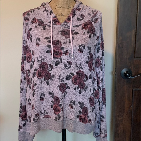 Inspired Hearts Tops - Beautiful plus hoody-NWT!